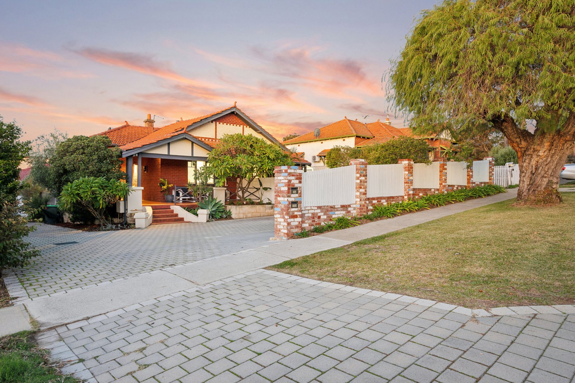 104/36 Tenth Avenue, MAYLANDS WA 6051