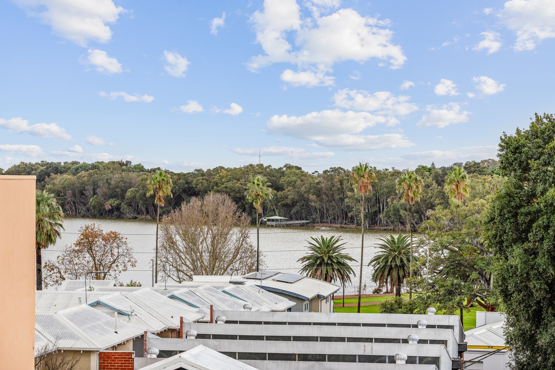 2/435 Vincent Street West, WEST LEEDERVILLE WA 6007