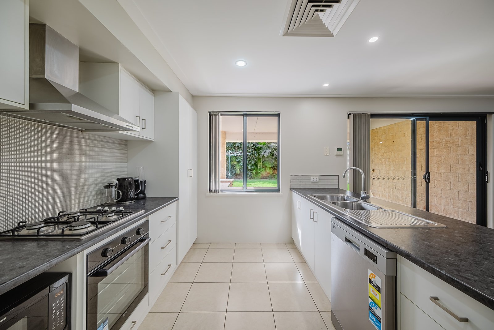 29 Windward Way, DRUMMOND COVE WA 6532
