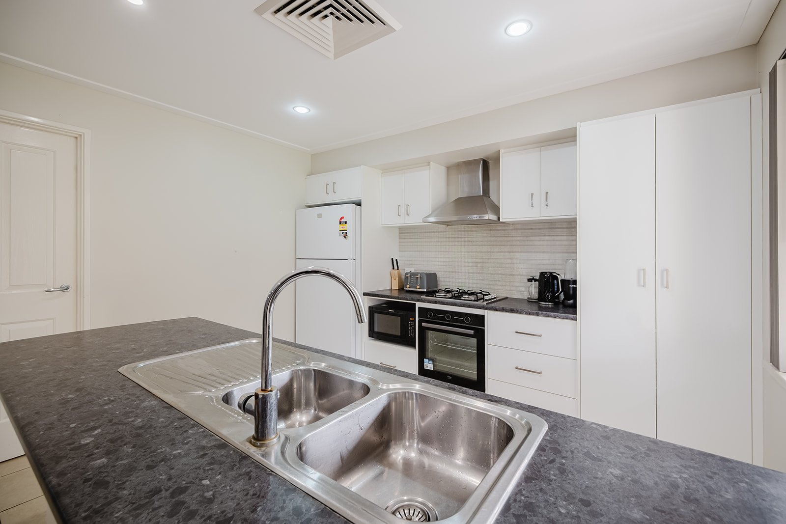 29 Windward Way, DRUMMOND COVE WA 6532