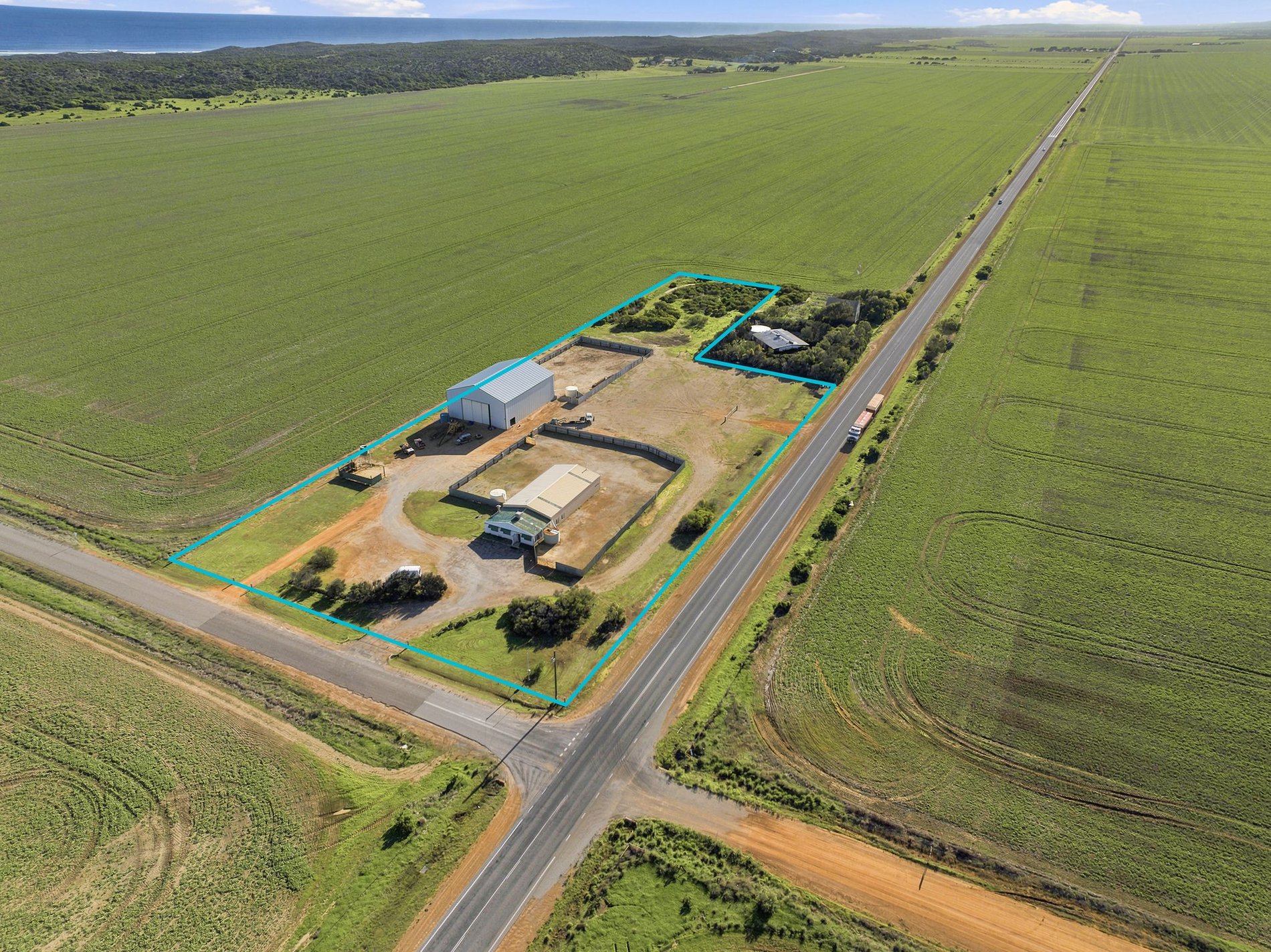 4 Flat Rocks Road, SOUTH GREENOUGH WA 6528