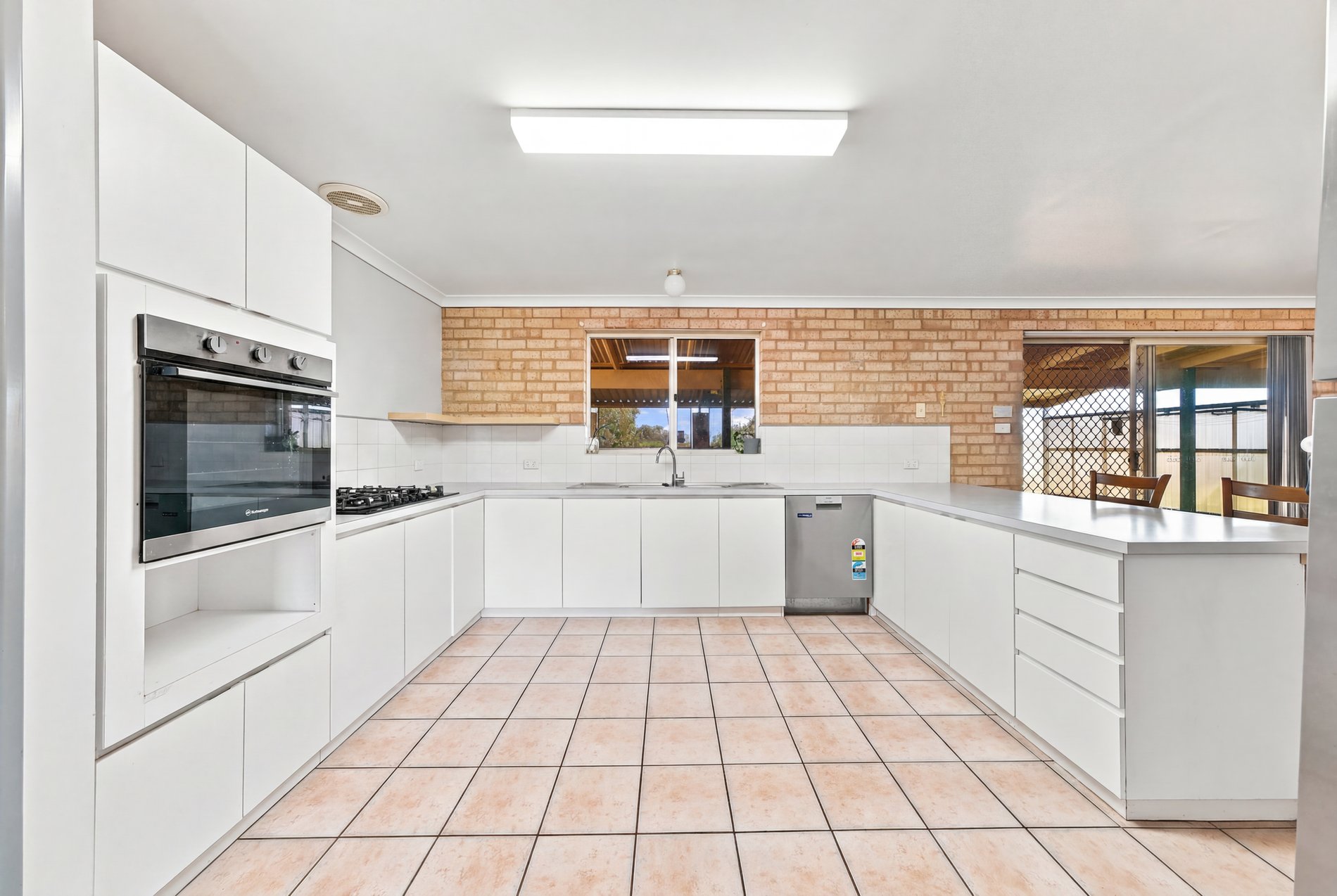 8 Waratah Court, STRATHALBYN WA 6530