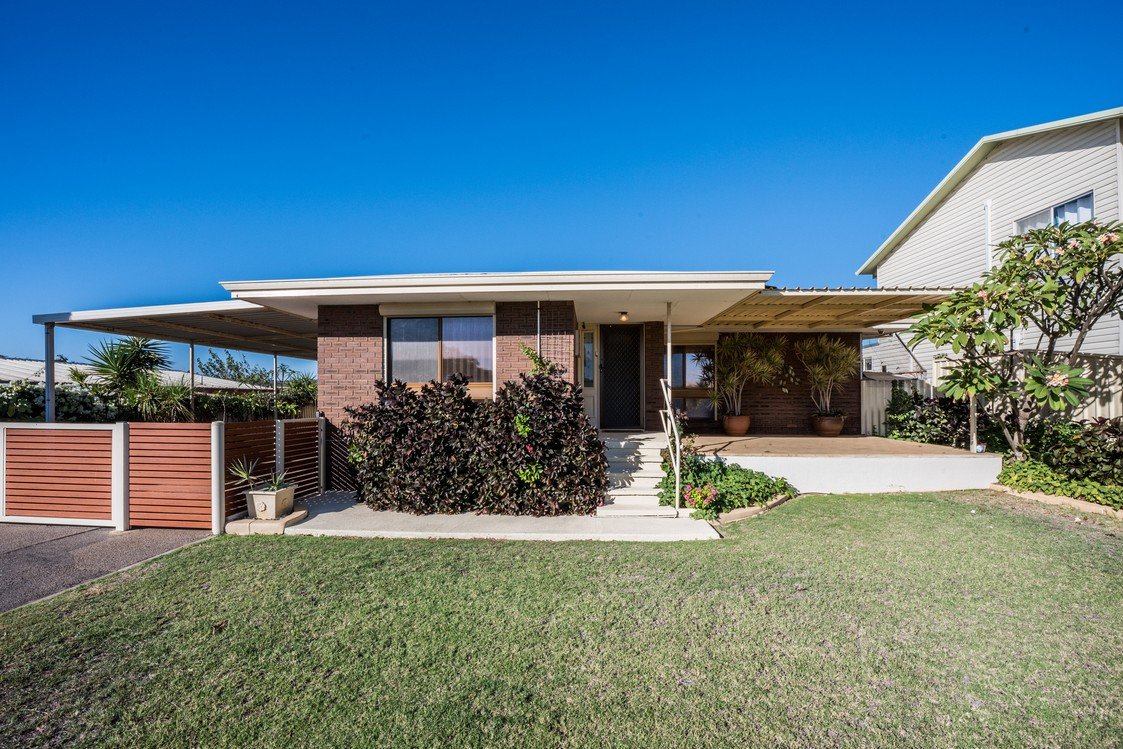 64 Hillview Drive, DRUMMOND COVE WA 6532