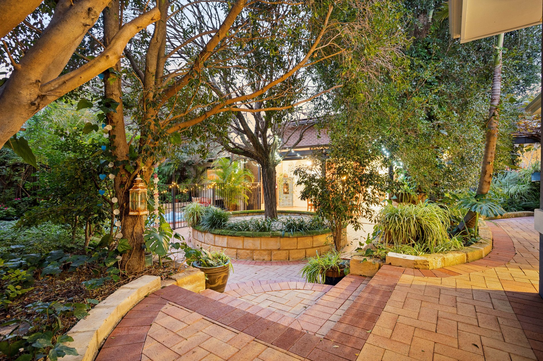 4 Wahroonga Way, GREENWOOD WA 6024
