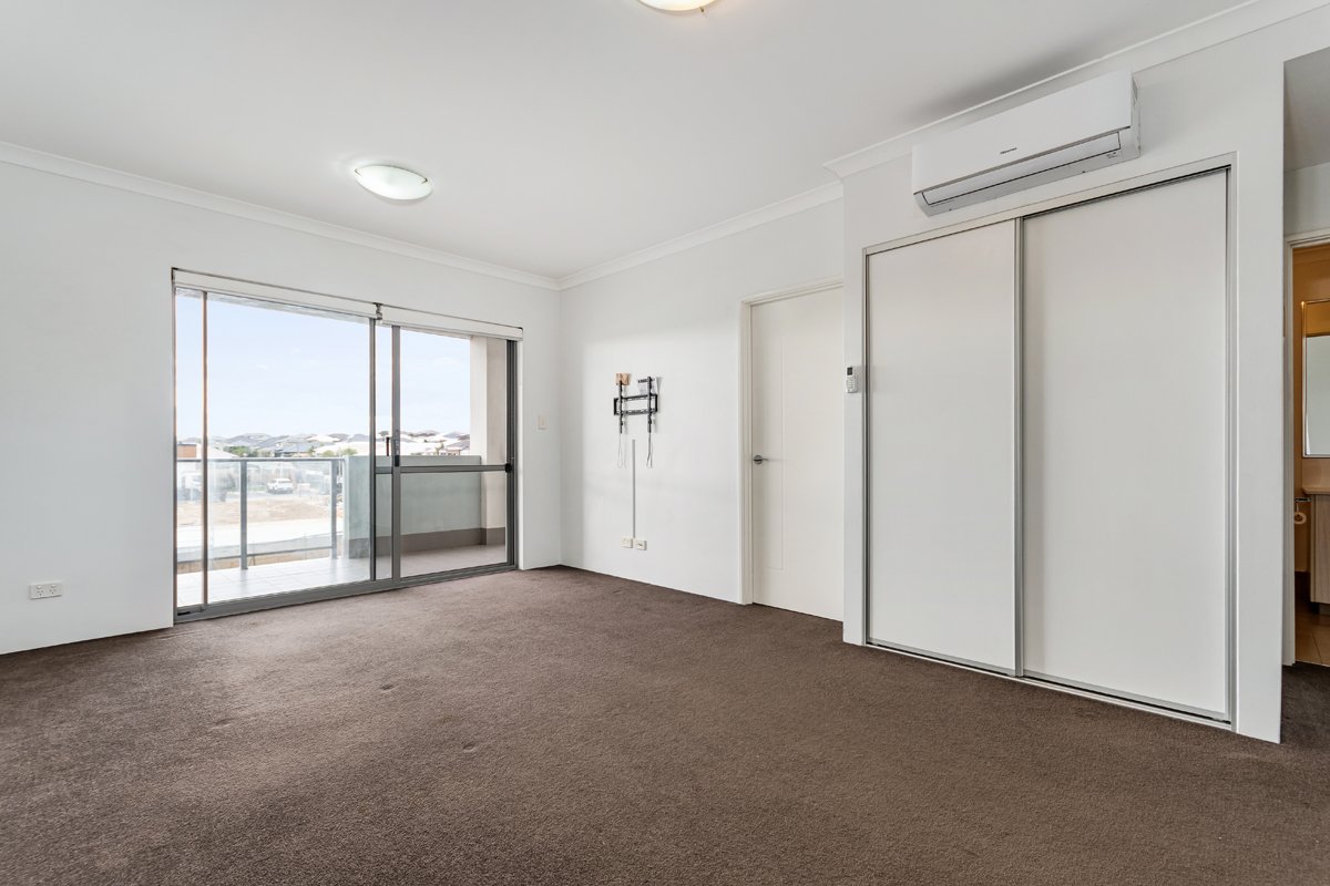 21/2 Royston Link, BUTLER WA 6036