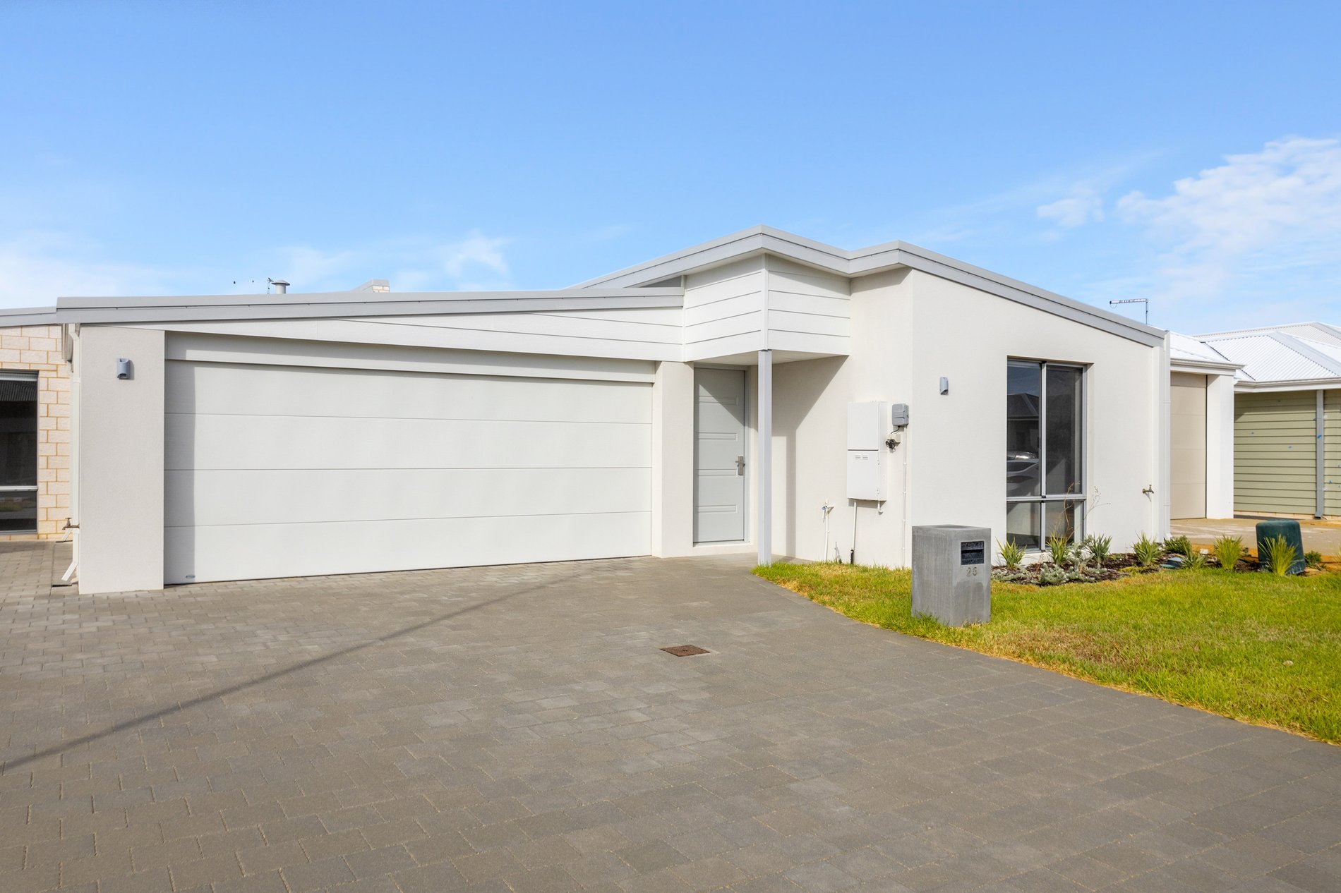 25 BINNINGUP TERRACE, EGLINTON WA 6034
