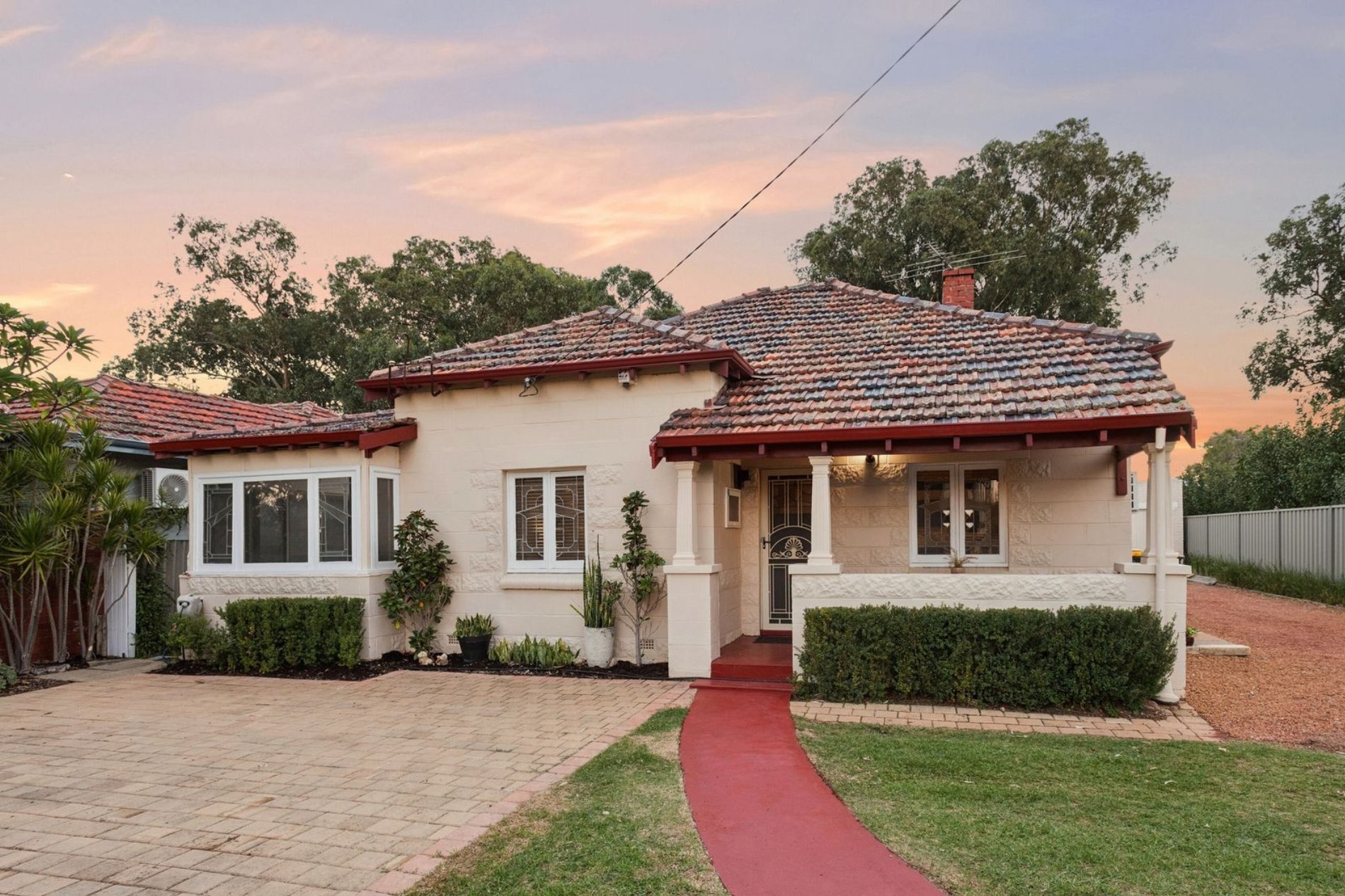 99 Great Eastern Highway, SOUTH GUILDFORD WA 6055