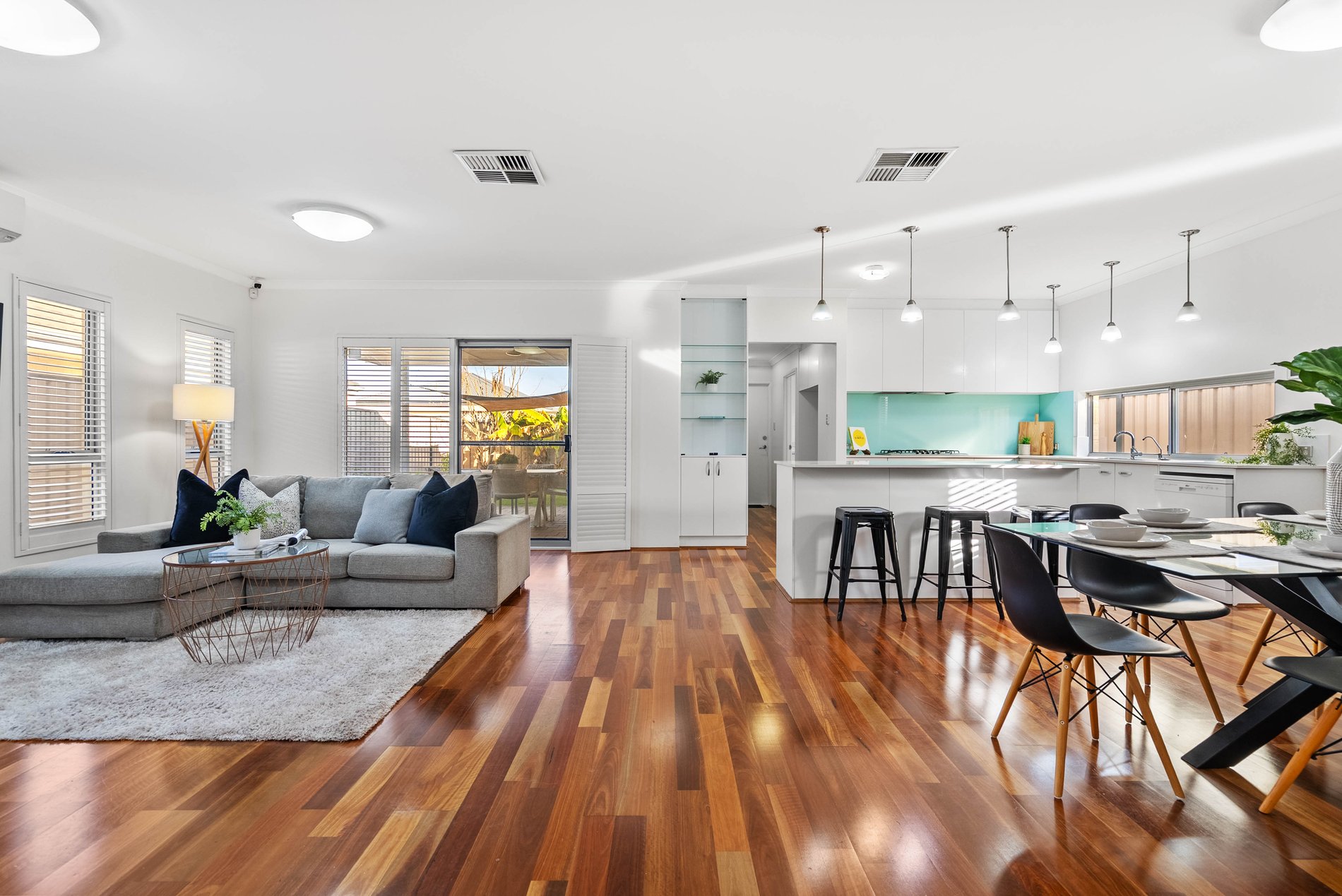 21 Torino Crescent, PIARA WATERS WA 6112